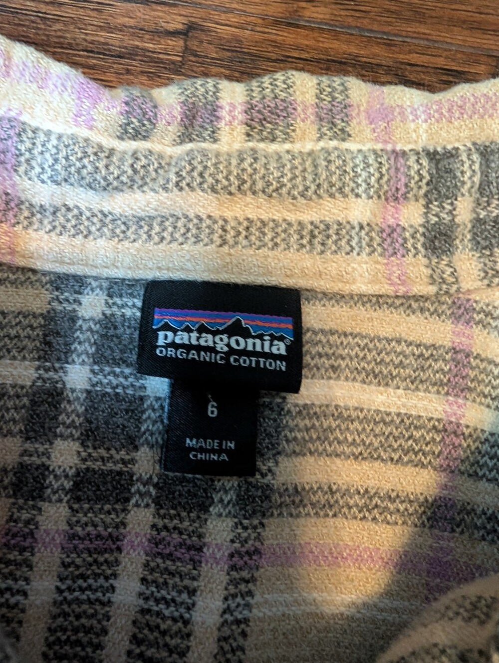Patagonia Organic Cotton Long Sleeve Fjord Flannel Shirt Size 6 - Picture 4 of 11
